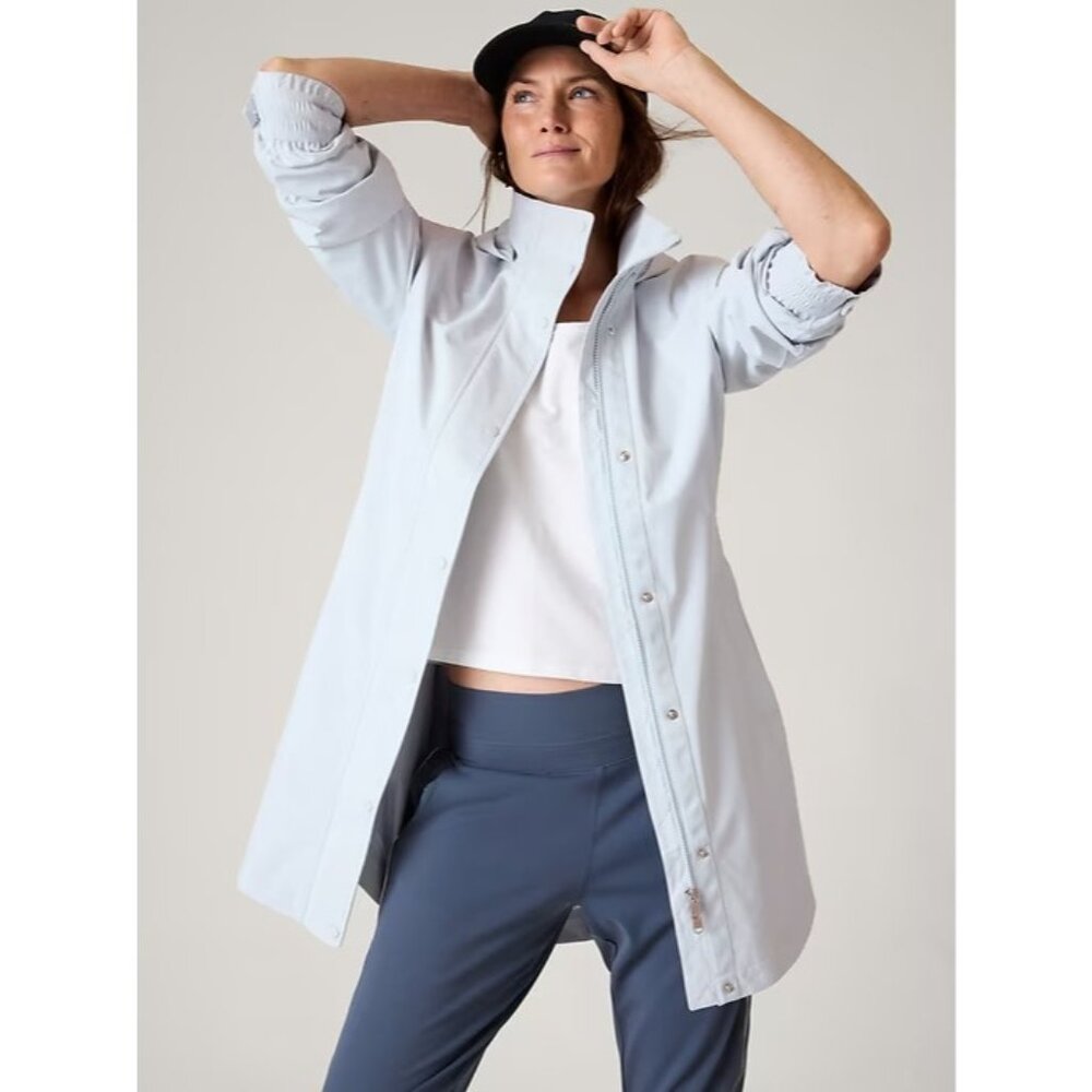 New ATHLETA 2X RainOut Sutro Long Trench in Snowfall Blue